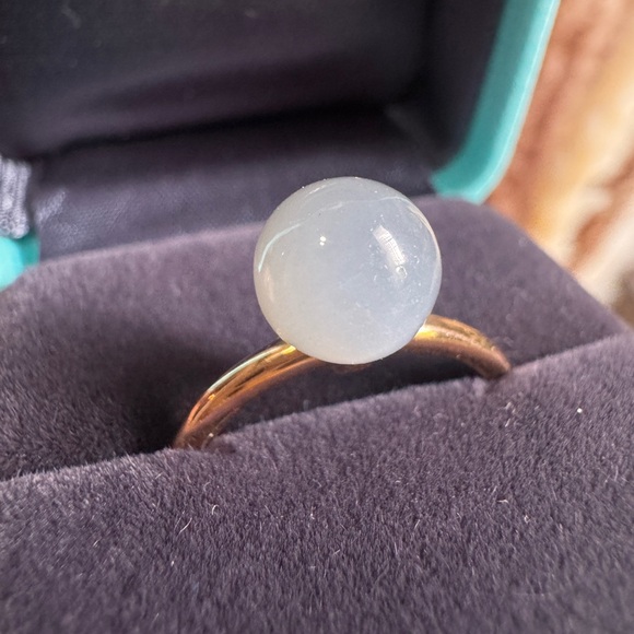 Tiffany & Co Retired and HTF Moonstone 18k RH Ring - Picture 14 of 17